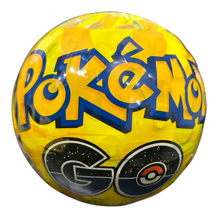 Pokémon GO Surprise Poké Ball Capsule – Includes 3 Cards + Mini Toy Figure